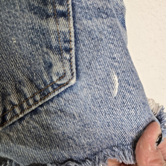 Levis 505 Cut Off Distressed Denim Jean Shorts - Picture 5 of 7